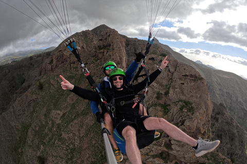 Costa Adaje: Paragliding from 1100m - Incredible landscape!