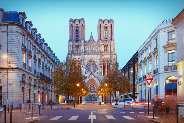 Visit Reims Self-Guided Highlights Scavenger Hunt & Walking Tour in Reims, France
