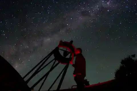 Gravity Discovery Centre Nighttime Experience Ticket