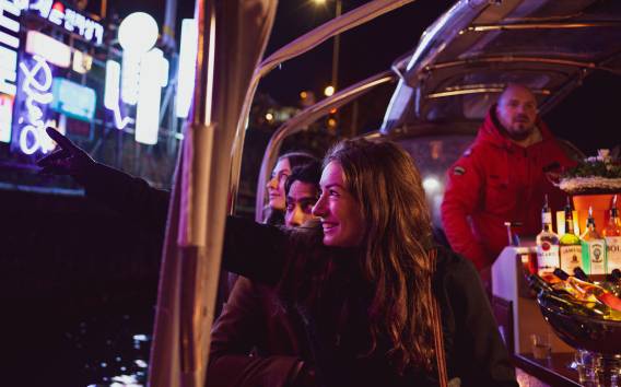 Amsterdam: Private Bootstour zum Lichterfest mit Getränken