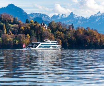 Lucerne: Lake Lucerne 1st Class Cruise with Gourmet Lunch