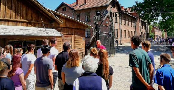 Krakau: Auschwitz Guided Tour mit Abholung und optionalem Mittagessen