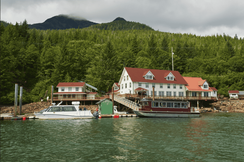 Ketchikan Lumberjack Show, Driving Tour, and Crab Feast GetYourGuide