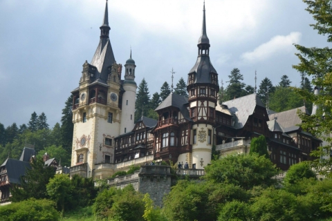 Private Tour to Sinaia & Bucharest from Brasov