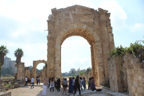 Au départ de Beyrouth : excursion privée d'une journée à Sidon et TyrCircuit privé au Liban de Beyrouth à Sidon et Tyr avec déjeuner