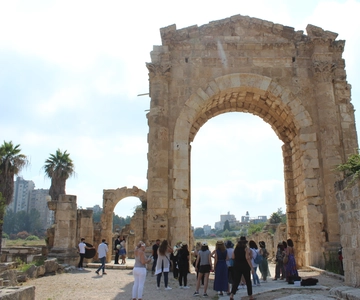 Sidon & Tyre Unesco Heritage m/hentning, guide, indgange + frokost