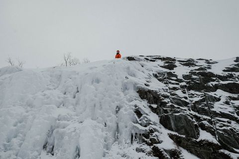 Abisko: Isklättring för alla nivåer med certifierad guide