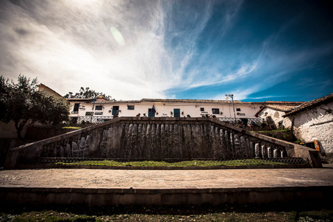 Cusco : Visite privée de San Pedro, San Blas et Sacsayhuaman