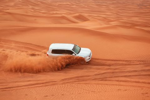 Doha: Sunrise Desert Safari with Dune Bashing and Inland Sea