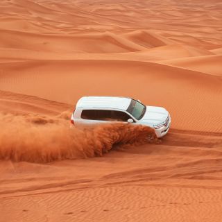 Doha: Sunrise Desert Safari,Dune Bashing,Inland Sea visit
