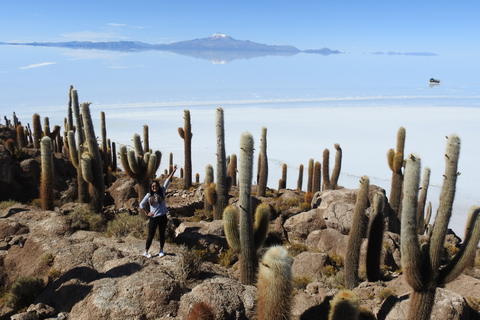 Uyuni: Uyuni Salt Flats and San Pedro de Atacama 3-Day Tour