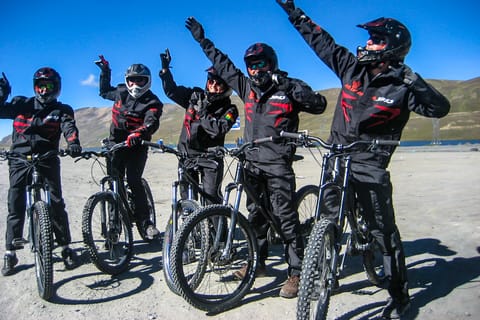 La Paz: tour in bici di 4 giorni Death Road e Salt Flat