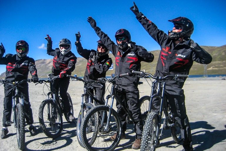 La Paz: Ruta de la Muerte y Salar de 4 días en bicicleta