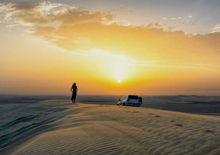 Doha: tour nel deserto, cammelli, surf sulla sabbia ed esperienza con il falco