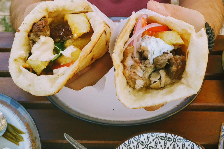 Athènes : Cours de cuisine grecque Souvlaki Pita Gyros avec un local