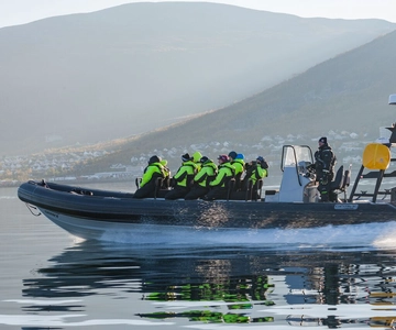 Tromsø: Skjervøy RIB Whale Watching Tour