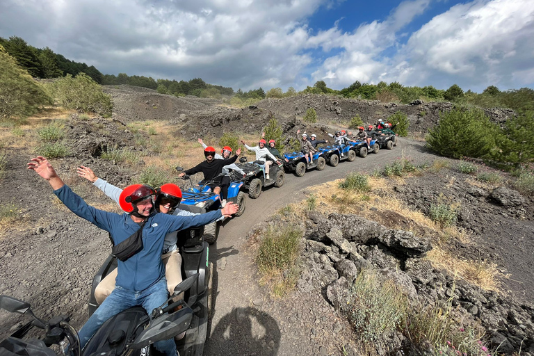 Depuis Nicolosi : Tour de l'Etna en quadruple volcansDepuis Nicolosi : visite en quad sur l'Etna