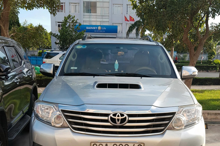 De Mui Ne à l'aéroport de Ho Chi Minh en voiture privée