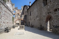 Avio, château d'Avio - Housity