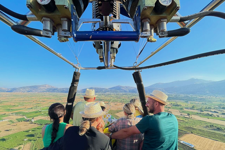 Creta: vuelo en globo aerostático y desayuno en una tabernaVuelo en Globo con Desayuno sin Traslado Hotel