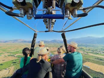 Crete: Hot-Air Balloon Flight with Breakfast and Wine