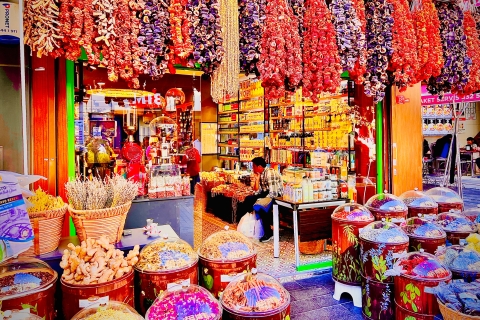 Istanbul: Geführte Food Tour mit Street Food und Märkten