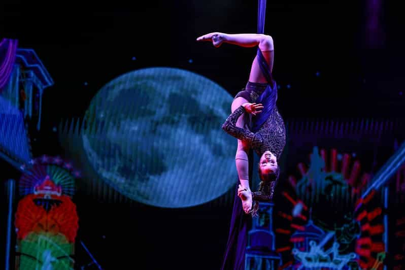 Branson: Grand Shanghai Circus- Amazing Acrobats of China | GetYourGuide