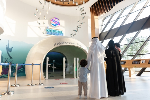 Abu Dhabi: Entrada al Acuario NacionalEntrada al Acuario Nacional - Barco con fondo de cristal