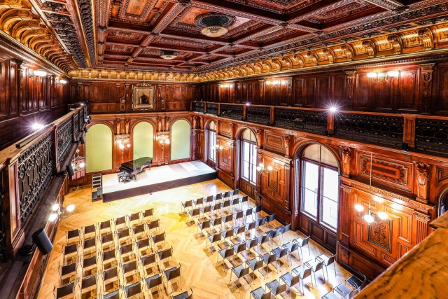 Visit Vienna Classical Concert at Eschenbach Palace in Viyana