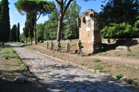 Rome : voie Appienne, aqueducs et catacombes en vélo élect.Visite en espagnol