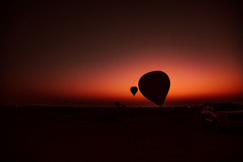 Dubai: Hot Air Balloon, Desert Safari, and Quad Biking Tour