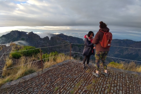 Madeira: Excursión guiada al amanecer en el Pico Ruivo con recogida en el hotel
