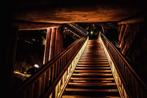 Krakow: Wieliczka Salt Mine Guided Tour