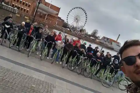 Gdansk: Guidad cykeltur i Gamla stan och varvet