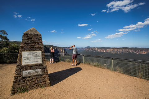 Sidney Excursión de un día a la cascada Bushwalk y a la puesta de sol en la Montaña AzulSídney: tour al atardecer por las Montañas Azules