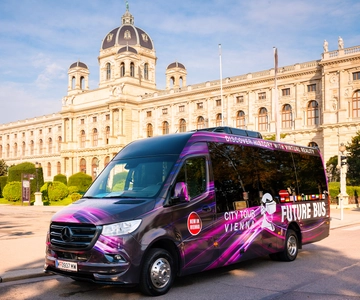 Vienna: Bus Tour with Virtual Reality Experience