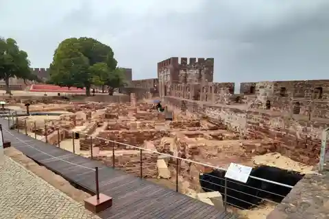 Visite privée du château de Silves avec dégustation de vins d'Algarve