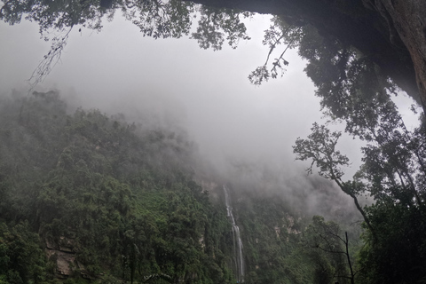 Bogotá: Private La Chorrera Waterfall Hike with Lunch