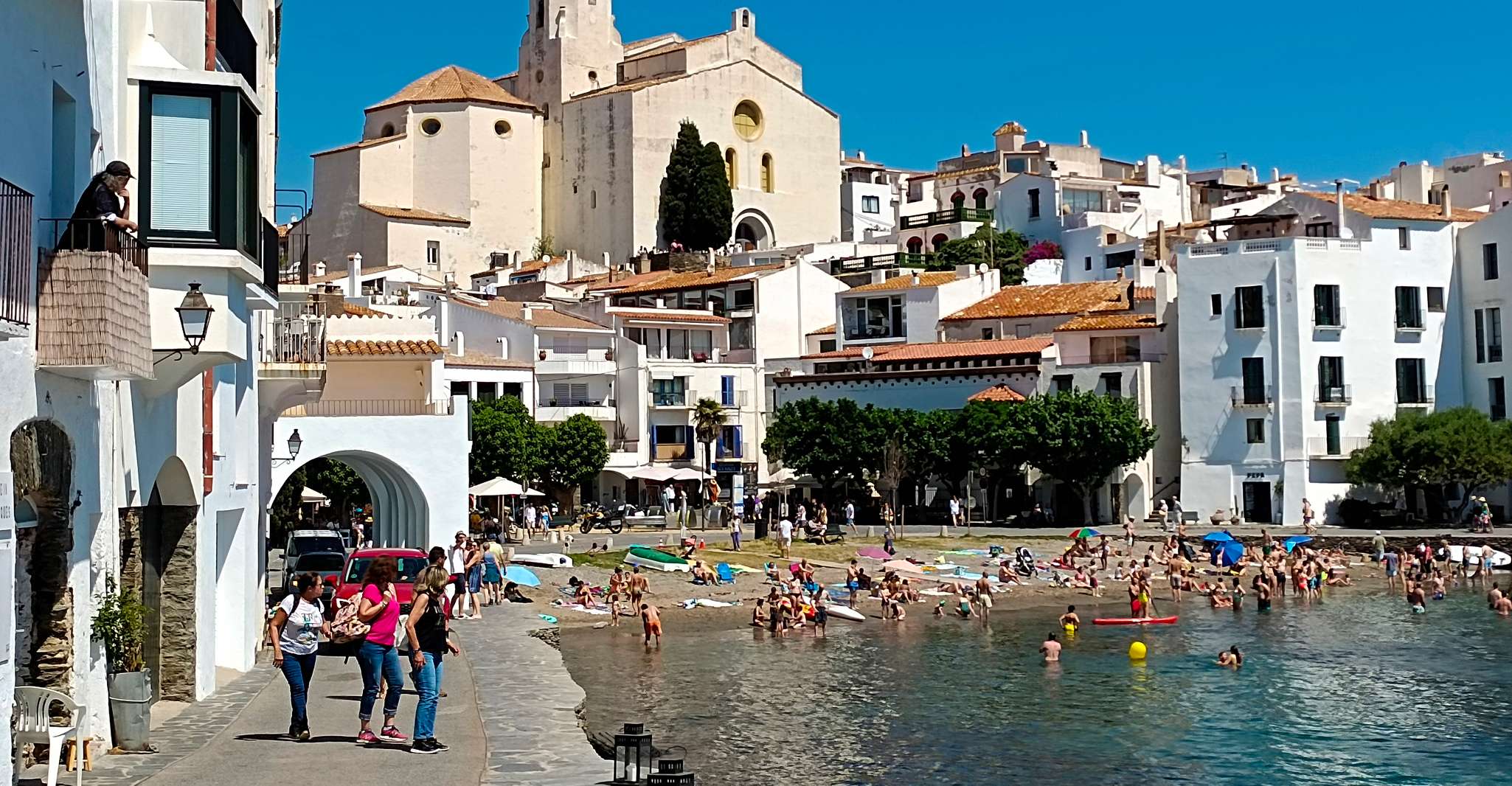 Von Girona, Dalí Museum, Cadaqués und Creus Cape Tour - Hizvo