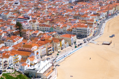 Van Porto: privétransfer naar Lissabon met stop bij Nazaré