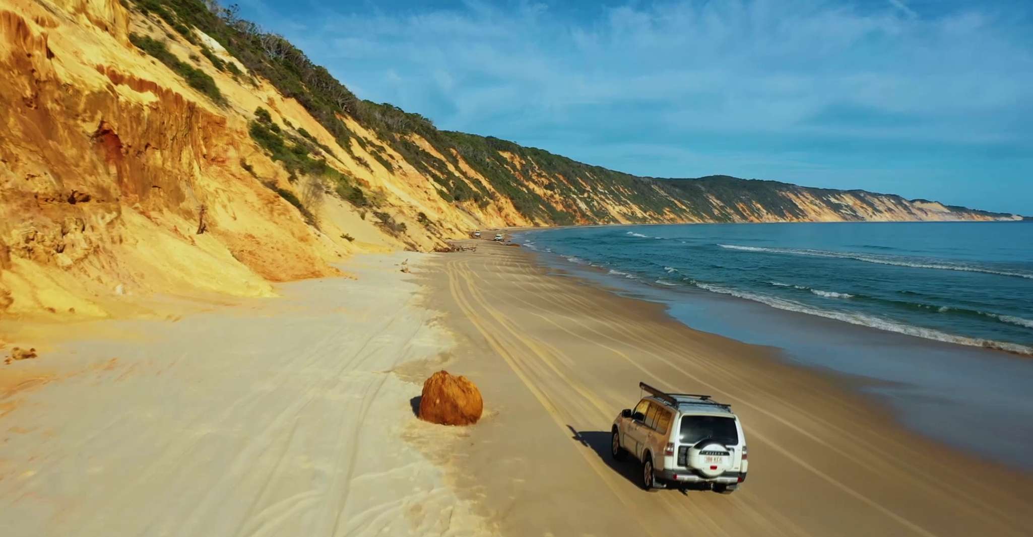 Noosa to Rainbow Beach, 4-Wheel Drive Tour in Great Sandy NP - Housity
