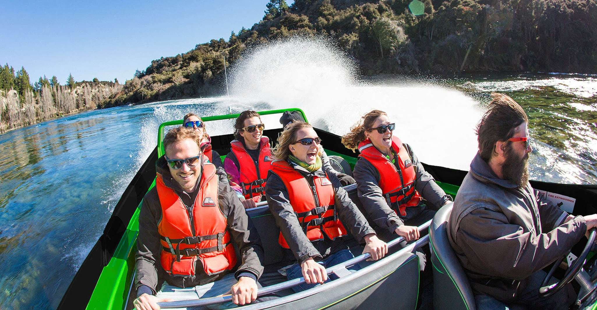 Wanaka, Jet Boat Ride auf dem Clutha River - Hizvo