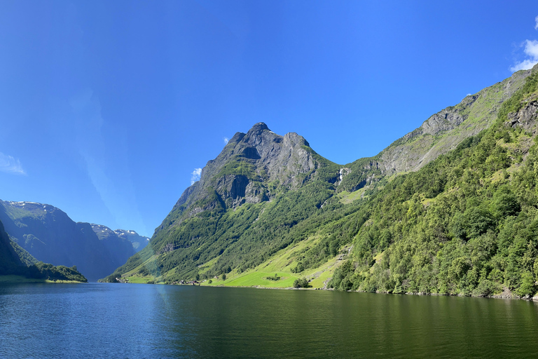 Croisière privée de 2 jours dans le fjord SognefjordenAu départ de Bergen : Croisière privée de 2 jours dans le fjord de Sognefjorden