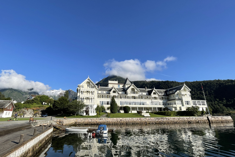 Croisière privée de 2 jours dans le fjord SognefjordenAu départ de Bergen : Croisière privée de 2 jours dans le fjord de Sognefjorden