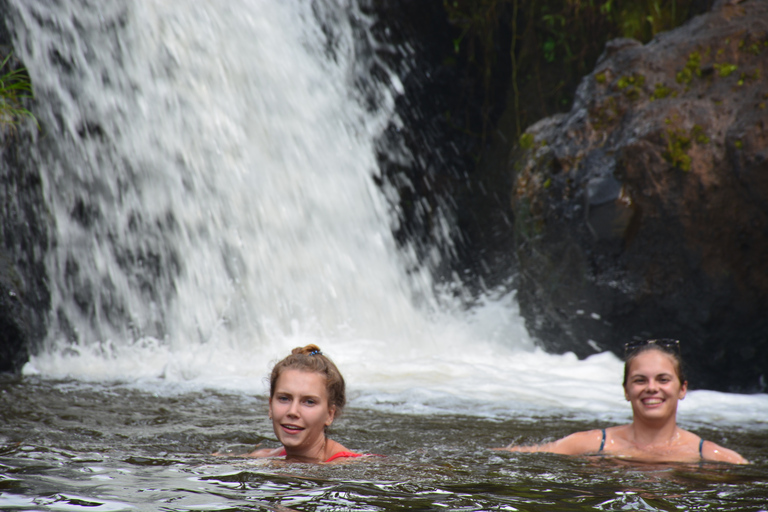 Caminhada nas Cataratas de Sipi e passeios pela comunidadeCaminhada de 1 dia nas Cataratas de Sipi: caminhada pelas cataratas e passeios pela comunidade