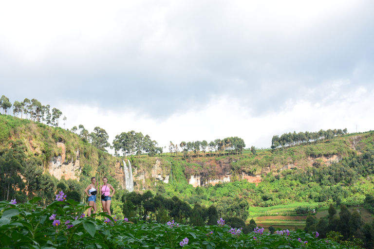Caminhada nas Cataratas de Sipi e passeios pela comunidadeCaminhada de 1 dia nas Cataratas de Sipi: caminhada pelas cataratas e passeios pela comunidade