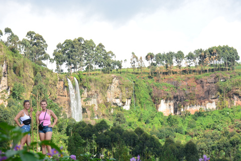 Caminhada nas Cataratas de Sipi e passeios pela comunidadeCaminhada de 1 dia nas Cataratas de Sipi: caminhada pelas cataratas e passeios pela comunidade