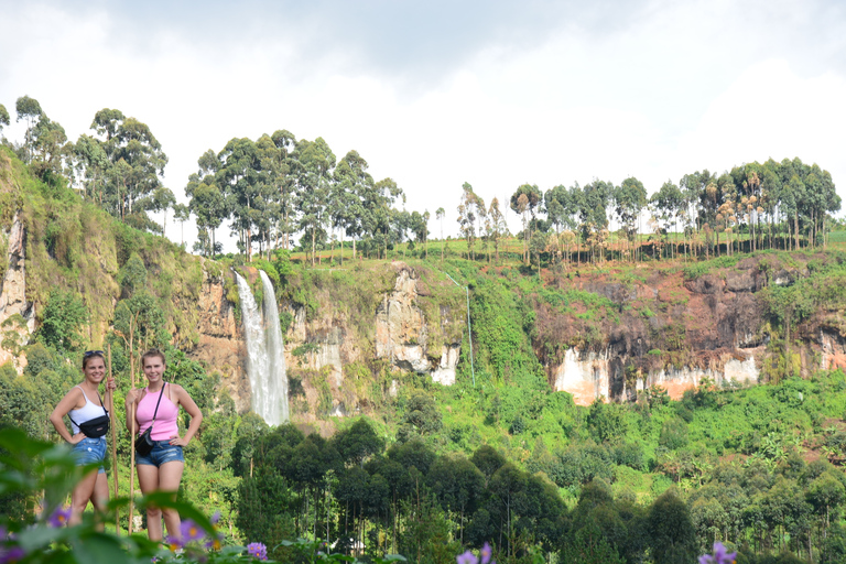 Caminhada nas Cataratas de Sipi e passeios pela comunidadeCaminhada de 1 dia nas Cataratas de Sipi: caminhada pelas cataratas e passeios pela comunidade