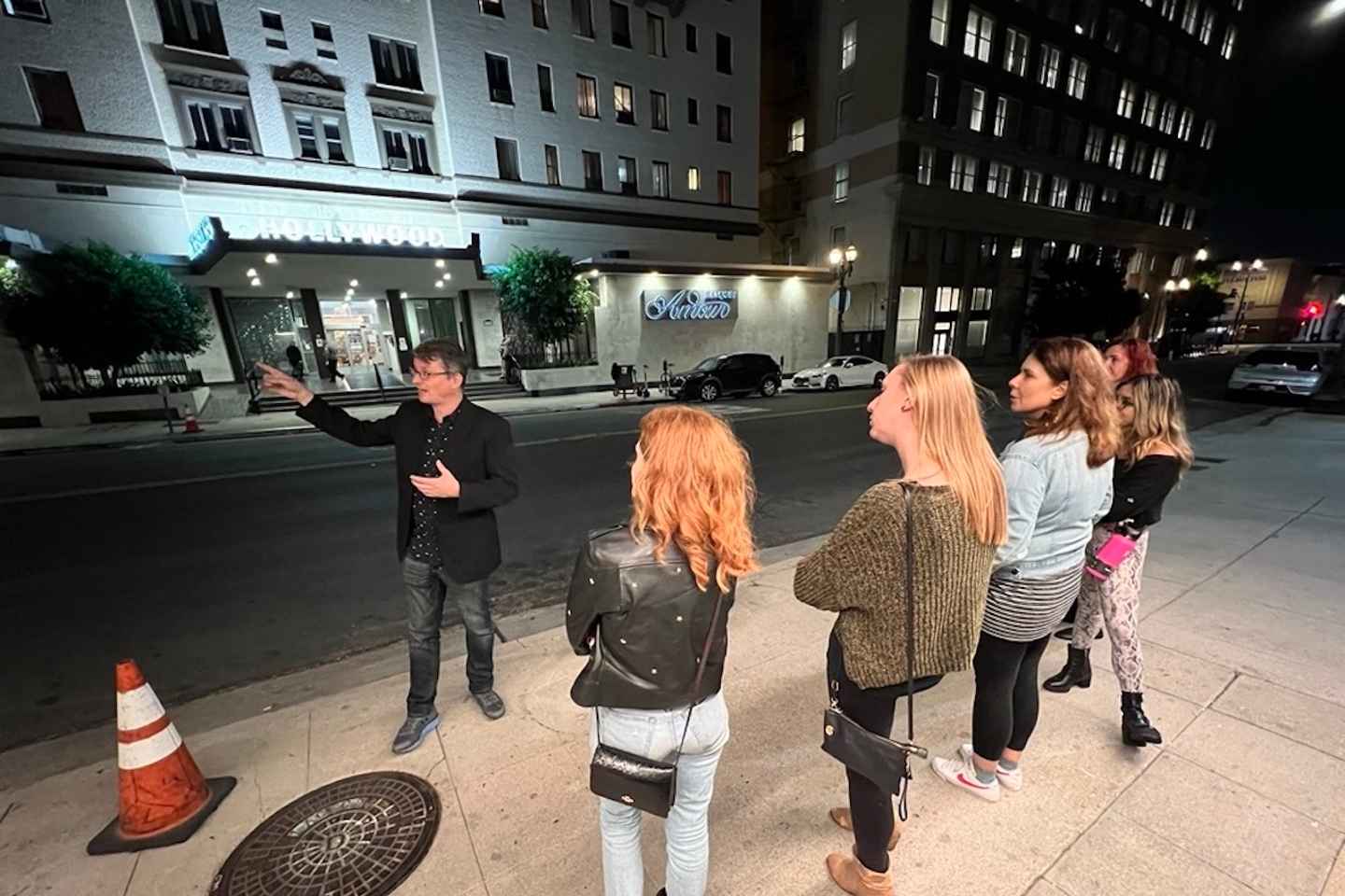 Los Angeles: Downtown Hollywood Guided Ghost Walking Tour - Los Angeles: Downtown Hollywood Guided Ghost Walking Tour