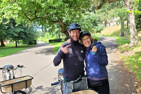 Glasgow: stadshoogtepunten begeleide fietstocht met snacksGlasgow: begeleide fietstocht door de stad met snacks